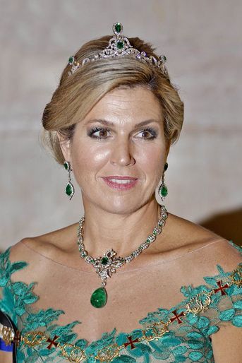 La reine Maxima des Pays-Bas parée d'émeraudes et de diamants à Lisbonne, le 10 octobre 2017