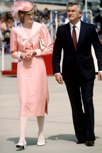 Lady Diana dans une robe de Bellville Sasoon à Canberra, le 25 mars 1983