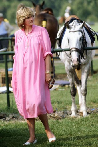 Lady Diana, enceinte du prince William, à Windsor, le 4 juin 1982
