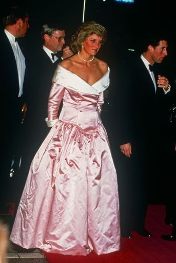 Lady Diana dans une robe de Catherine Walker à Berlin, le 1er novembre 1987