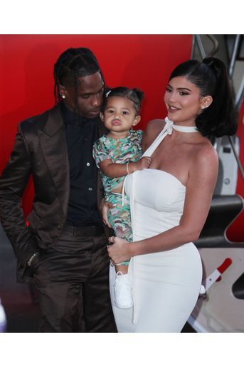 Kylie Jenner, Travis Scott et leur fille Stormi à la première de &quot;Look Mom I Can Fly&quot;