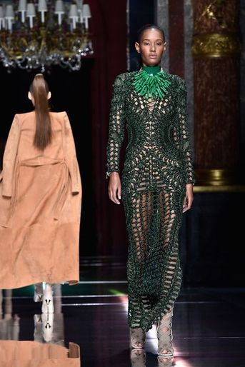 Balmain fait le plein de super models pour la Fashion week de Paris