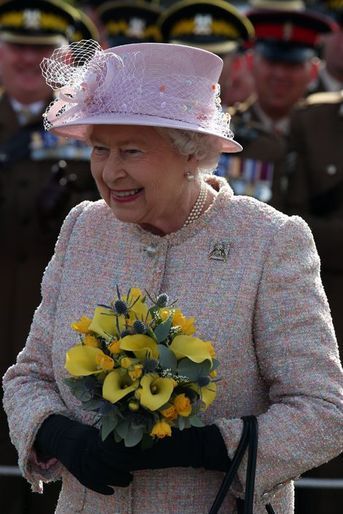 La reine Elizabeth II sur la base militaire de Leuchars en Ecosse, le 28 septembre 2015