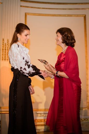 Les reines de Jordanie et de Suède - Rania et Silvia, unies pour l’enfance 