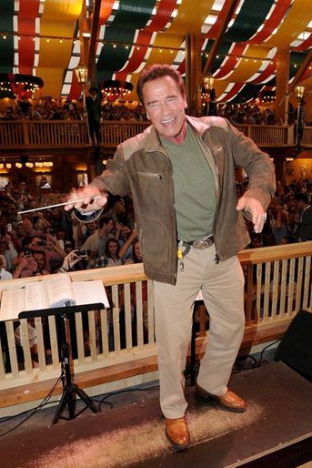 Arnold Schwarzenegger et Heather Milligan à la Fête de la bière munichoise le 24 septembre 2015. 