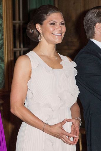 La princesse Victoria de Suède dans une robe H&M Conscious Exclusive, à Stockholm le 22 septembre 2017