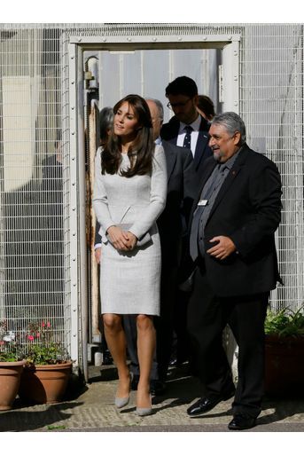 Kate Middleton visite une prison pour femmes - Une duchesse derrière les barreaux 