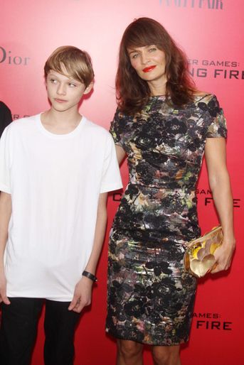 Mingus Reedus avec sa mère Helena Christensen à l'avant-première de "Hunger Games" en 2013.