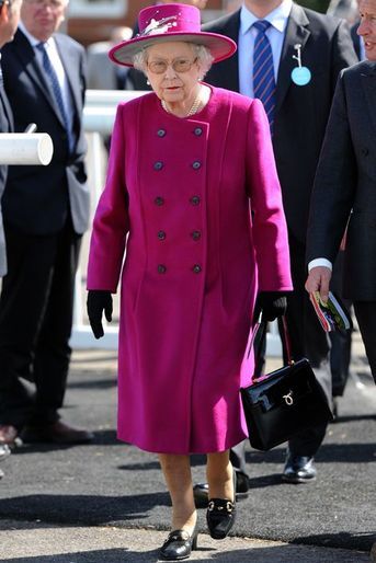 La reine Elizabeth II, le 17 avril 2015