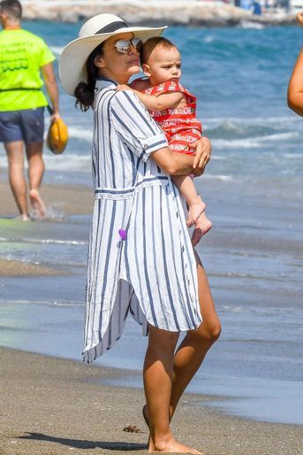 Eva Longoria et son fils Santiago à Marbella, le 9 juillet 2019