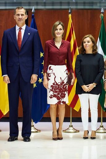 La reine Letizia et le roi Felipe VI d'Espagne avec Soraya Saenz de Santamaría à Madrid, le 9 septembre 2015