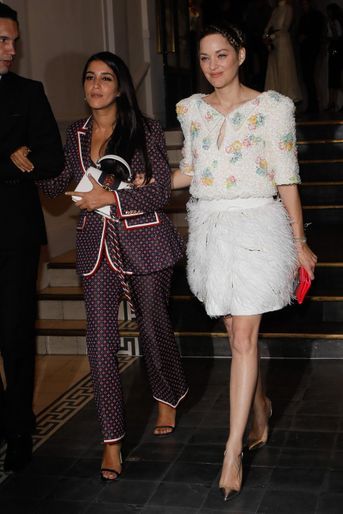 Leïla Bekhti et Marion Cotillard à la sortie du gala, le 2 juillet 2019.