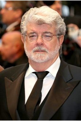 Le papa de «Star Wars», George Lucas, arrive en neuvième position de ce classement avec 90 millions de dollars (72 millions d'euros). Et ce, sans faire grand-chose: la franchise de «Star Wars» marche toute seule, et à plein régime.