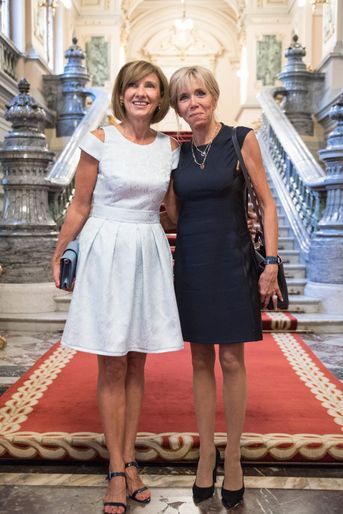 Carmen Iohannis et Brigitte Macron au palais Cotroceni à Bucarest.