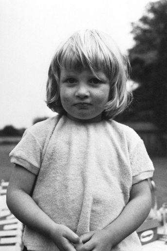 Diana Spencer en août 1964