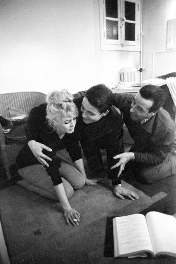 Brigitte Bardot et Jacques Charrier sur le tournage «Babette s'en va-t-en guerre» en janvier 1959.
