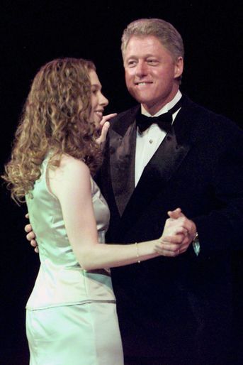 Bill et Chelsea Clinton, en janvier 1997.