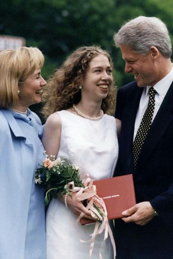 Hillary, Bill et Chelsea Clinton, en juin 1997.