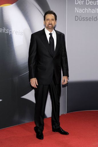 Nicolas Cage a changé son nom d'origine&nbsp;Nicolas Kim Coppola. Il est le neveu du réalisateur&nbsp;Francis Ford Coppola.