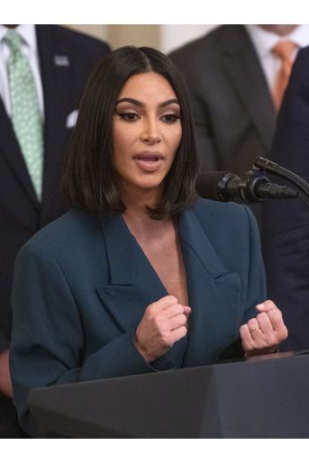 Kim Kardashian prononce un discours sur la réforme de la justice pénale à la Maison-Blanche le 13 juin 2019
