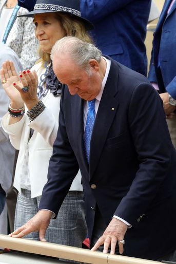 L'ex-roi Juan Carlos d'Espagne et l'infante Elena à la finale de Roland-Garros à Paris, le 9 juin 2019