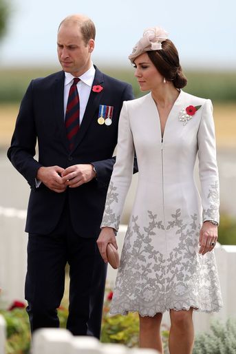 Le prince William et La Duchesse de Cambridge Kate lors de la visite du Bedford House Cemetary en Belgique.