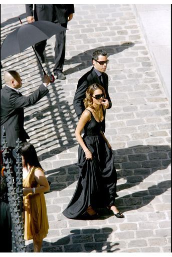 Jessica Alba se rend au mariage d'Eva Longoria et Tony Parker à Paris en 2007.