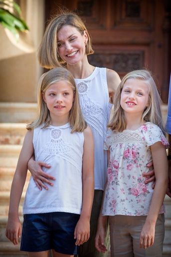 La reine Letizia d&#039;Espagne avec ses filles à Palma de Majorque, le 3 août 2015