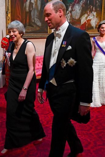 Theresa May et le prince William à Buckingham Palace, le 3 juin 2019.