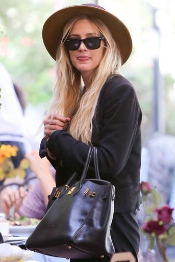 La chanteuse Ashlee Simpson déjeune à LA avec son mari et son sac Birkin en septembre 2014.