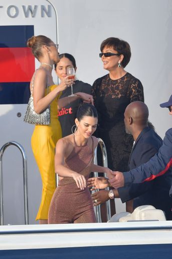 Bella Hadid et Kris Jenner à Monaco le 25 mai 2019