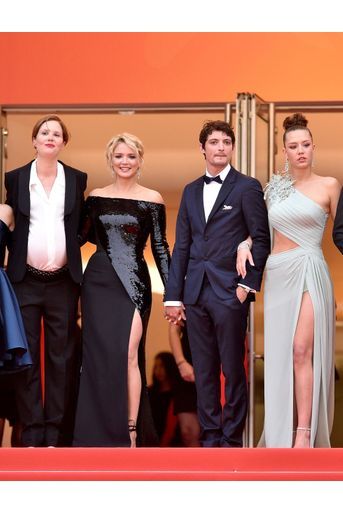 Justine Triet, Virginie Efira, Niels Schneider et Adele Exarchopoulos à Cannes, le 24 mai 2019