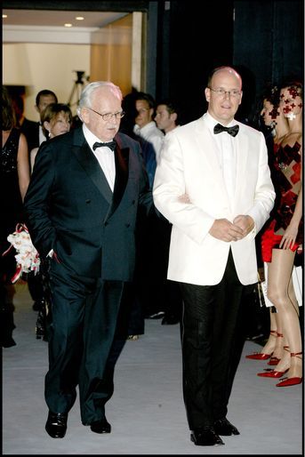 Albert et Rainier au Gala de la Croix Rouge Monegasque, avril 2003