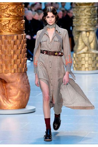 Kaia Gerber au défilé Chloé lors de la fashion week de Paris, le 27 février 2020.