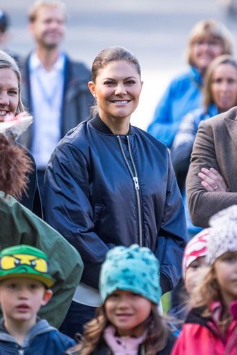 La princesse Victoria de Suède dans le parc Haga à Solna, le 4 octobre 2017.