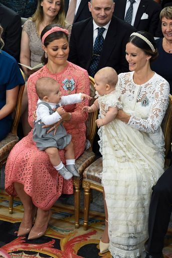 Le prince Alexander de Suède avec sa mère la princesse Sofia, sa tante la princesse Victoria et son cousin le prince Oscar, le 9 septembre 2016