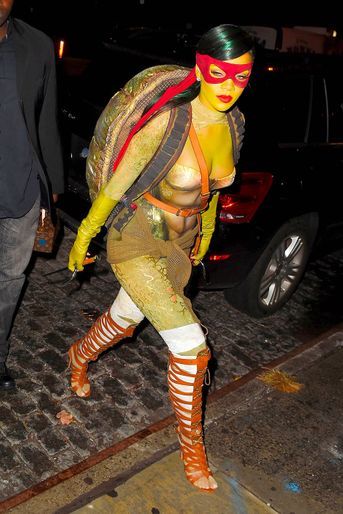Rihanna en Tortue Ninja pour Halloween 2014