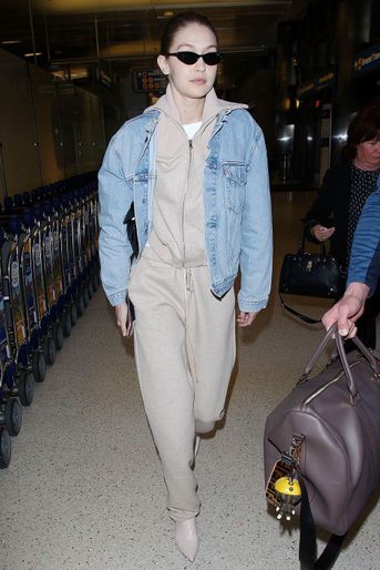 Gigi Hadid à l'aéroport de Los Angeles, le 26 mars 2018