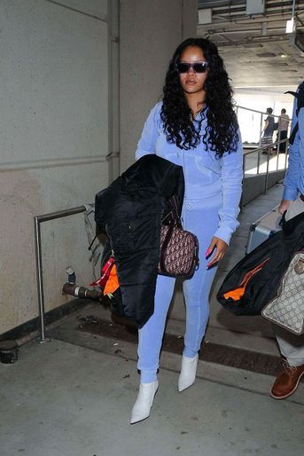 Rihanna à l'aéroport de Los Angeles, le 24 juin 2017