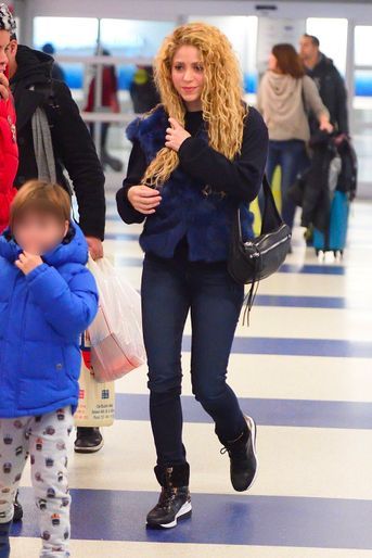 Shakira à l'aéroport de NYC, le 26 décembre 2017