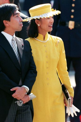 Le prince Norihito du Japon et son épouse la princesse Hisako au mariage de l'infante Cristina d'Espagne et Inaki Urdangarin, à Barcelone le 4 octobre 1997