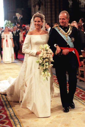 L'infante Cristina d'Espagne et son père le roi Juan Carlos à Barcelone, le 4 octobre 1997