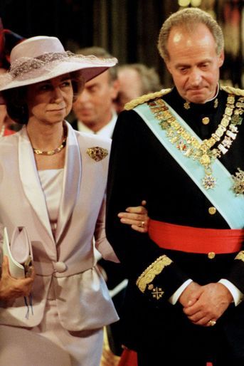 Le roi Juan Carlos Ier d'Espagne et la reine Sofia au mariage de l'infante Cristina et de Inaki Urdangarin, à Barcelone le 4 octobre 1997