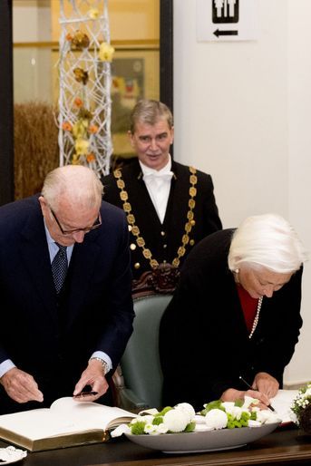 L&#039;ancienne reine Paola et l&#039;ancien roi Albert II de Belgique au Parlement à Bruxelles, le 15 novembre 2016
