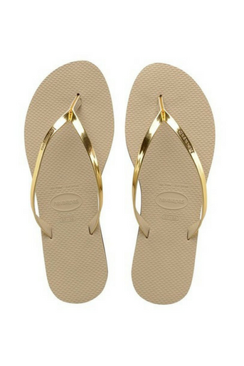 Sandales Havaianas dorées, 30€Voir l'épingle<br />

