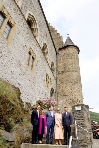 Le couple grand-ducal du Luxembourg et le couple royal des Pays-Bas au château de Vianden, le 24 mai 2018