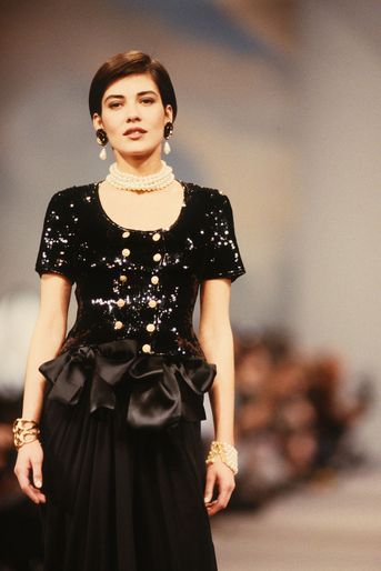 Cristina Cordula au défilé Chanel à Paris en 1989.