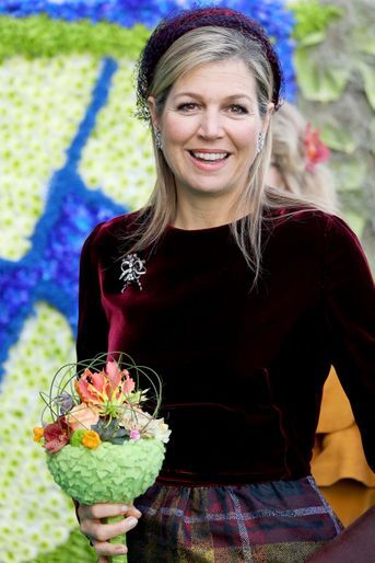 La reine Maxima des Pays-Bas et son bouquet original à Westland, le 7 mars 2018