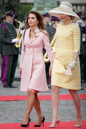 La reine Rania de Jordanie à Bruges avec la reine Mathilde de Belgique, le 19 mai 2016