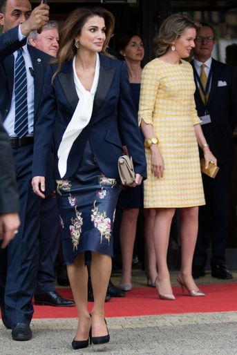 La reine Rania de Jordanie à Bruxelles avec la reine Mathilde de Belgique, le 18 mai 2016